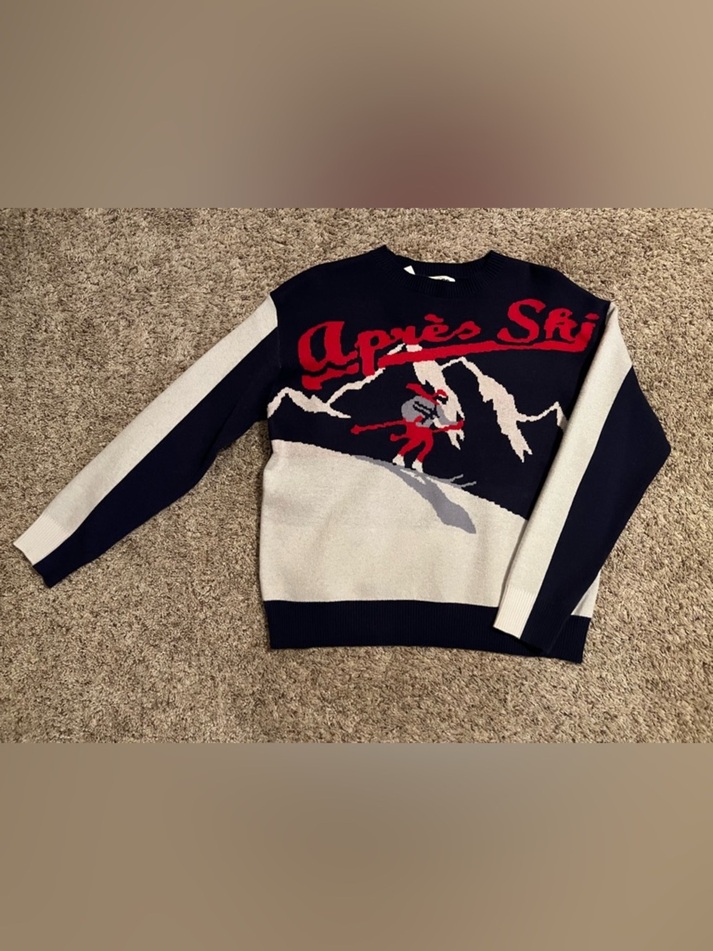 Brand new Vigoss sweater size S orig price $50